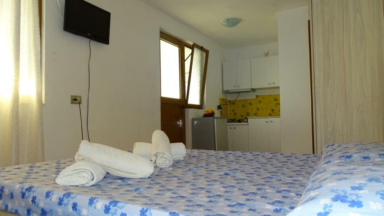 Seaside Cabin Ksamil Exterior photo